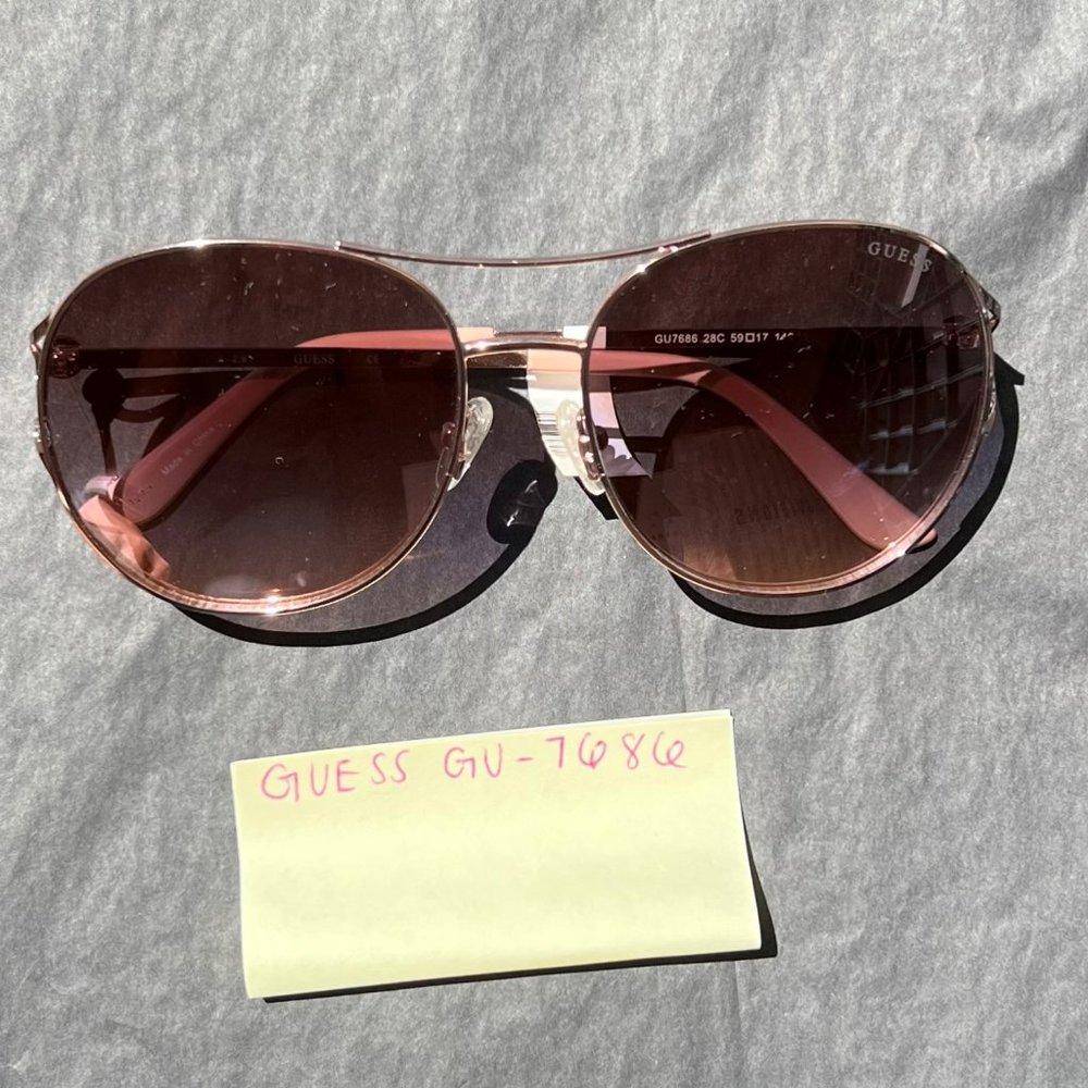 Guess Oversized Round Rose Gold Y2K Sunglasses - GU7686-28C
